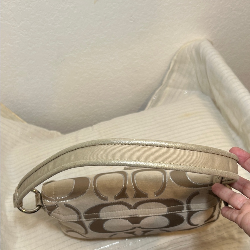 Coach Beige and silver sparkle  Signature Shoulder Bag - Picture 5 of 13